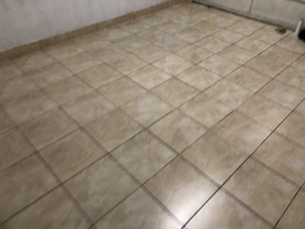 EXCELENTE LOCAL COMERCIAL SOBRE CHILAVERT (CENTRO COMERCIAL DE VILLA LUGANO) 20 M2 APROX IDEAL VARIOS RUBROS