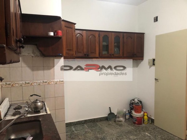 DEPARTAMENTO EN PLANTA BAJA DE 3 AMBIENTES CON GRAN PATIO CON JARDIN - VILLA LUGANO