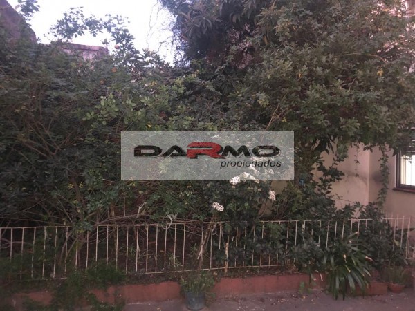 DEPARTAMENTO EN PLANTA BAJA DE 3 AMBIENTES CON GRAN PATIO CON JARDIN - VILLA LUGANO