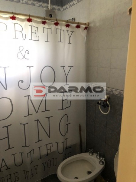 EXCELENTE DEPARTAMENTO EN PLENO CENTRO COMERCIAL DE CHILAVERT 3 AMB CON BALCON Y TERRAZA PROPIA VILLA LUGANO