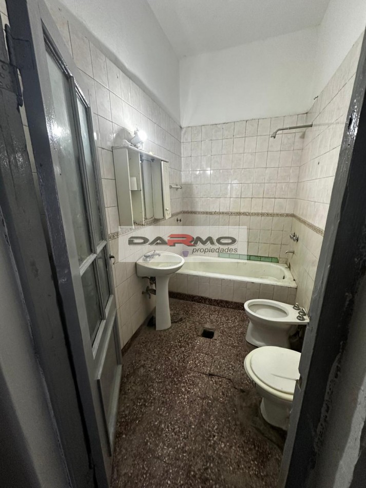 ALQUILER PH 5 AMBIENTES CON GRAN PARQUE - USO COMERCIAL - VILLA LUGANO