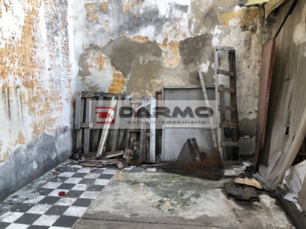 REAL OPORTUNIDAD EN BALVANERA  AMPLIO LOCAL  DIAFANO DE 180 M2  APROX IDEAL SUPERMERCADO, ETC