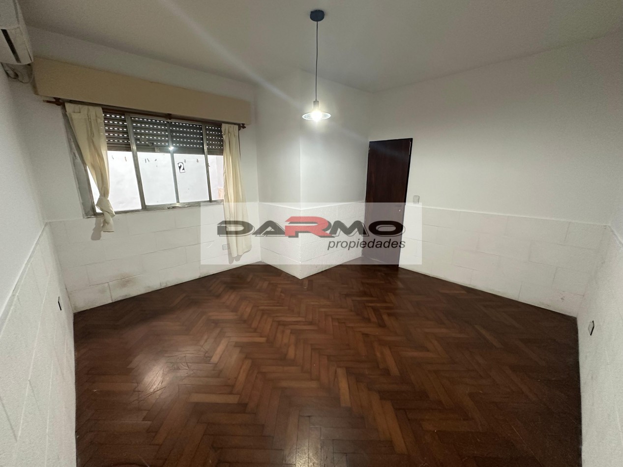 PH 3 Amplios Ambientes en alquiler Al Frente con Patio Todo en Planta Baja - Villa Lugano