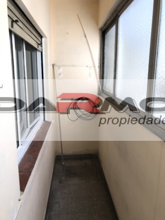 ALQUILER DPTO 2 AMB AL FRENTE C/BALCON EN FLORESTA
