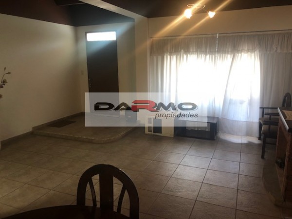 CASA 4 AMBIENTES CON GARAJE EN VILLA LUGANO