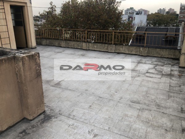 Departamento tipo PH de 3 Amplios Ambientes Al Frente con terraza, 2o piso por escalera - Villa Lugano