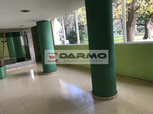 VENTA BARRIO AUTOPISTA EXCELENTE 4 AMB BALCON (TAPIALES)