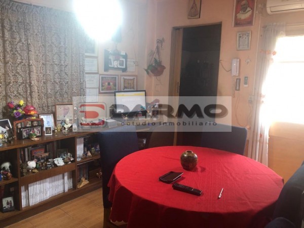 PH EN VENTA 3 AMBIENTES EN PLANTA BAJA CON PATIO BARRIO PARQUE AVELLANEDA - VENTA URGENTE