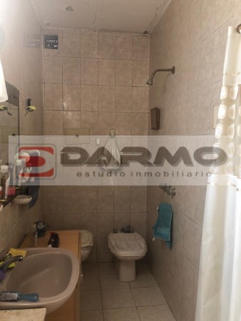 PH EN VENTA 3 AMBIENTES EN PLANTA BAJA CON PATIO BARRIO PARQUE AVELLANEDA - VENTA URGENTE