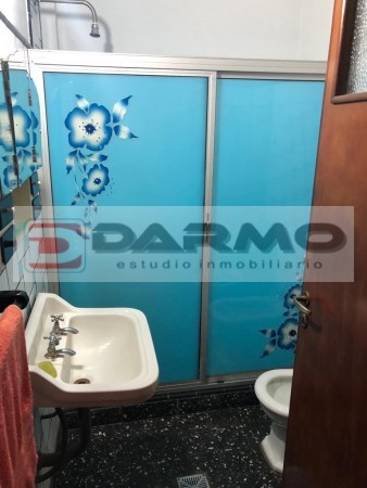 CASA IDEAL 2 FAMILIAS DE 3 AMBIENTES CADA UNA ZONA VILLA LUGANO