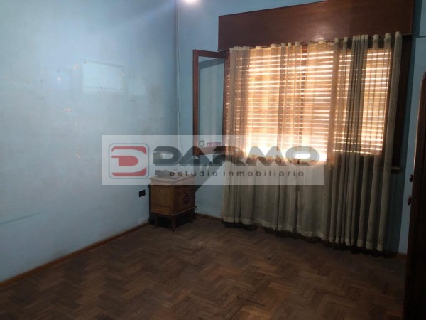 CASA IDEAL 2 FAMILIAS DE 3 AMBIENTES CADA UNA ZONA VILLA LUGANO