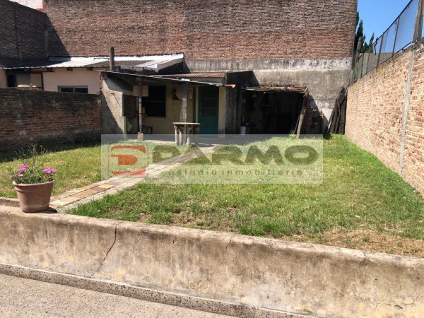 CASA IDEAL 2 FAMILIAS DE 3 AMBIENTES CADA UNA ZONA VILLA LUGANO