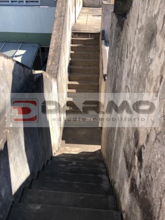 CASA IDEAL 2 FAMILIAS DE 3 AMBIENTES CADA UNA ZONA VILLA LUGANO