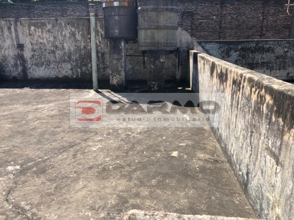 CASA IDEAL 2 FAMILIAS DE 3 AMBIENTES CADA UNA ZONA VILLA LUGANO