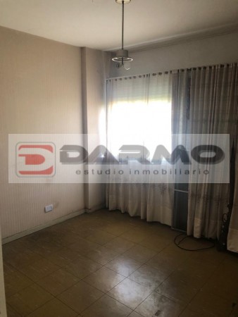 DEPARTAMENTO DE 3 AMBIENTES EN ALQUILER LUGANO I y II EN MUY BUEN ESTADO PROXIMO A COTO