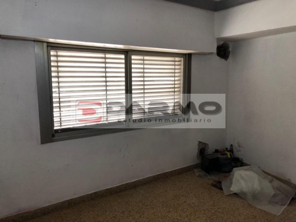 CASA DE 3 AMBIENTES EN ALQUILER CON GALPON IDEAL TALLER DE COSTURA, TALLER MECANICO EN VALENTIN ALSINA - LANUS