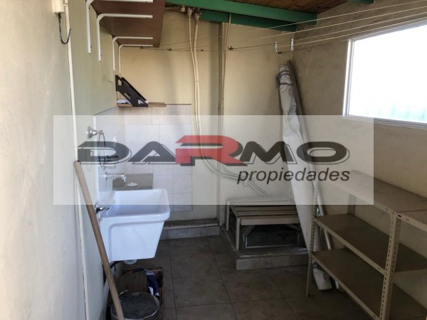 EXCELENTE PH 2 AMBIENTES EN ALQUILER TIPO DUPLEX CON PATIO  EN VILLA LUGANO