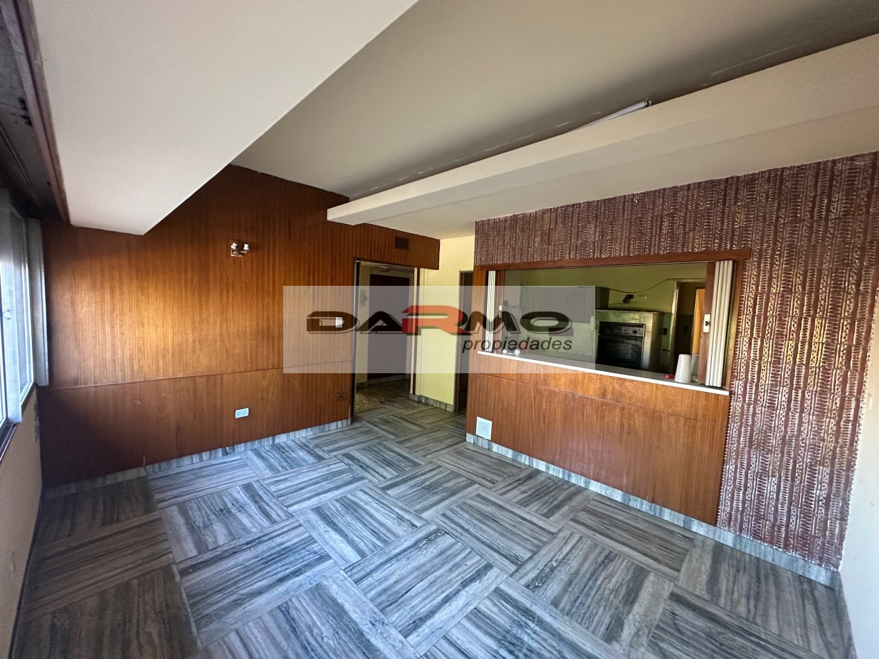 ALQUILER USO COMERCIAL CASA DE 5 AMB VILLA LUGANO