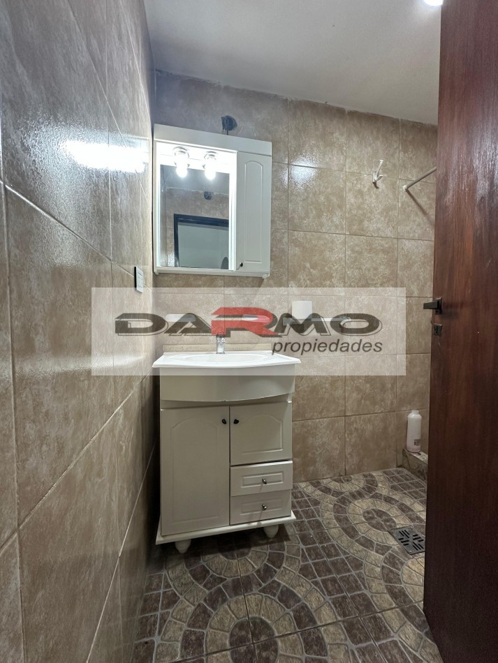 PH 3 Amplios Ambientes en alquiler Al Frente con Patio Todo en Planta Baja - Villa Lugano