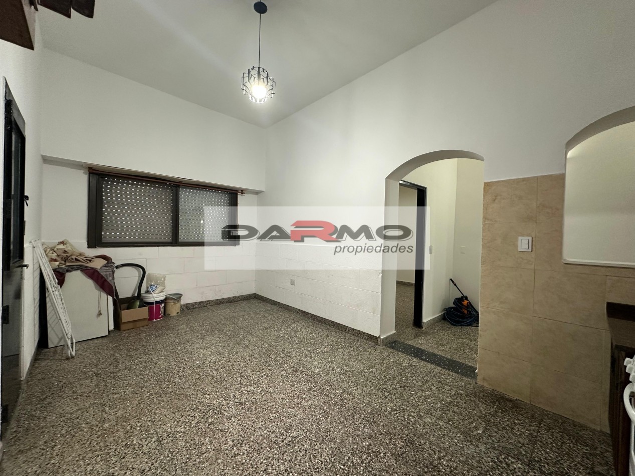 PH 3 Amplios Ambientes en alquiler Al Frente con Patio Todo en Planta Baja - Villa Lugano