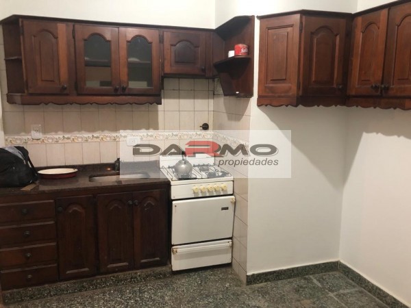 DEPARTAMENTO EN PLANTA BAJA DE 3 AMBIENTES CON GRAN PATIO CON JARDIN - VILLA LUGANO