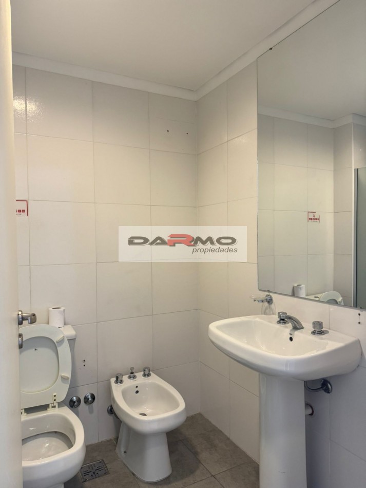 EXCELENTE MONOAMBIENTE AL FRENTE CON BALCON - VILLA OLIMPICA - LUGANO