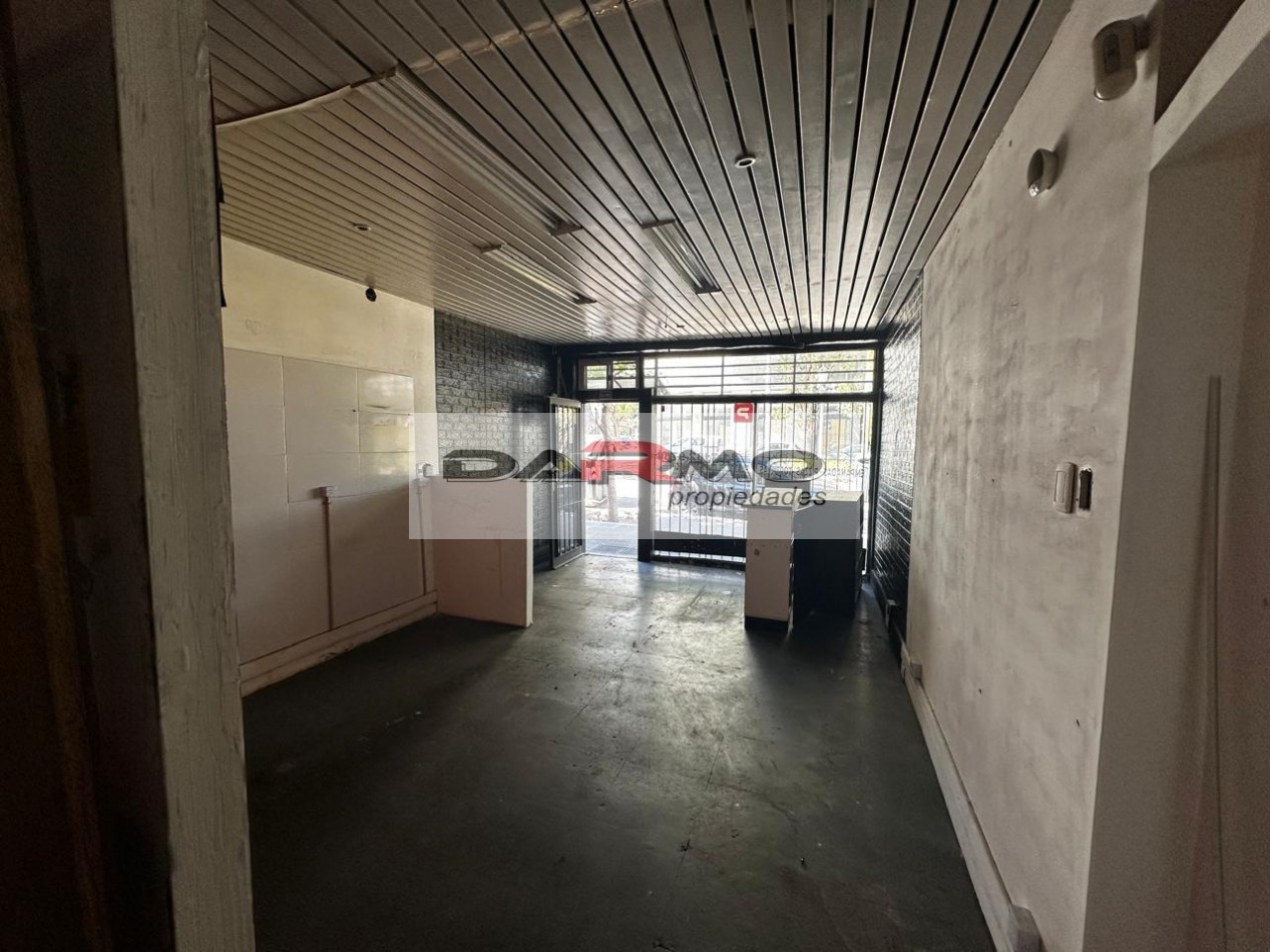 ALQUILER LOCAL EXCELENTE UBICACION TODO DESTINO CENTRO COMERCIAL AV RIESTRA VILLA LUGANO