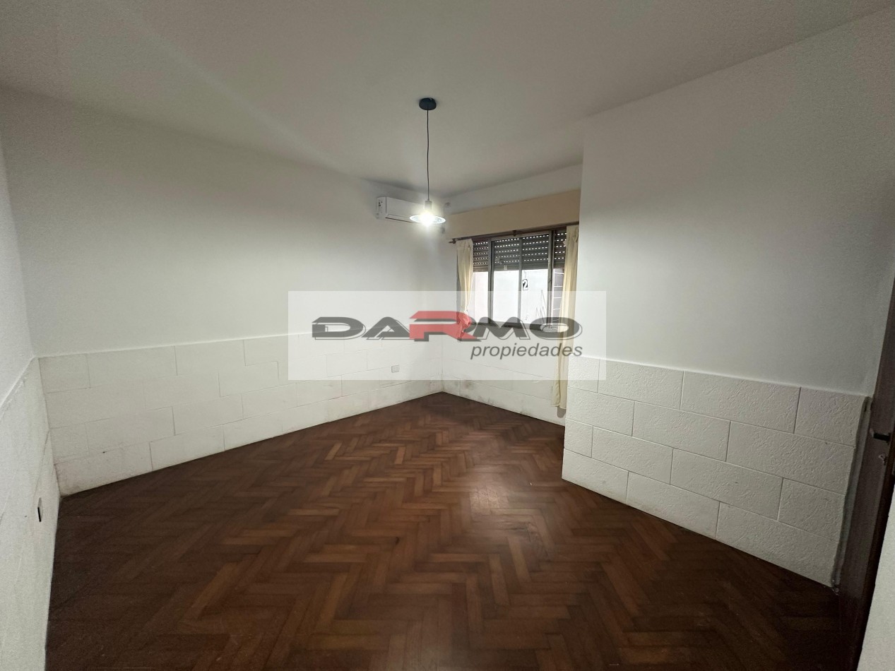 PH 3 Amplios Ambientes en alquiler Al Frente con Patio Todo en Planta Baja - Villa Lugano