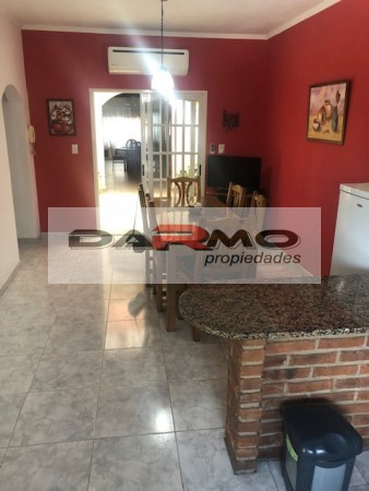 CASA 4 AMBIENTES CON GARAJE EN VILLA LUGANO