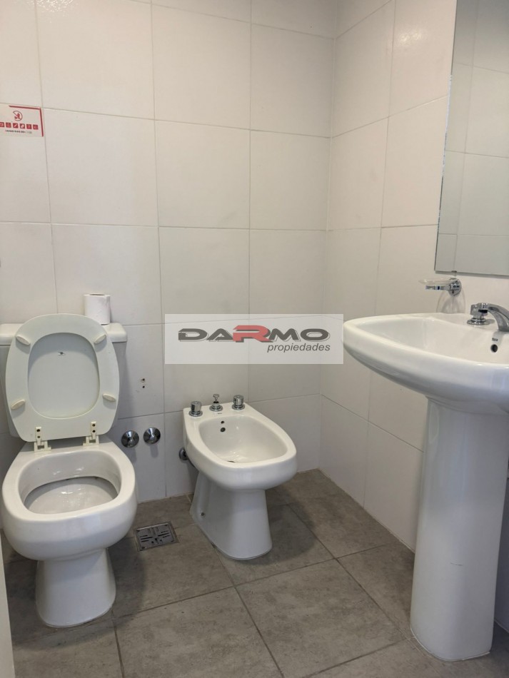 EXCELENTE MONOAMBIENTE AL FRENTE CON BALCON - VILLA OLIMPICA - LUGANO
