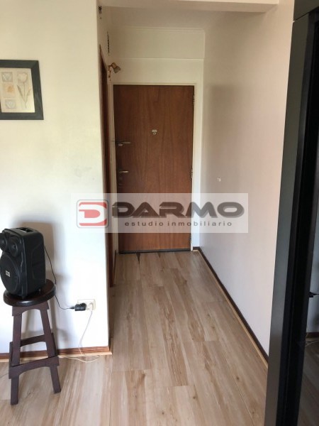 EXCELENTE DEPARTAMENTO EN PLENO CENTRO COMERCIAL DE CHILAVERT 3 AMB CON BALCON Y TERRAZA PROPIA VILLA LUGANO