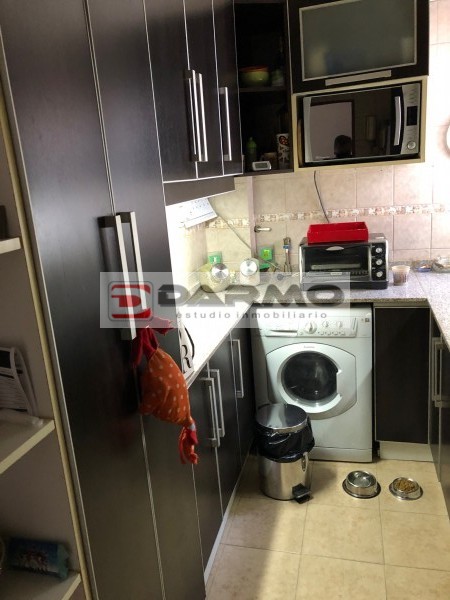 EXCELENTE DEPARTAMENTO EN PLENO CENTRO COMERCIAL DE CHILAVERT 3 AMB CON BALCON Y TERRAZA PROPIA VILLA LUGANO