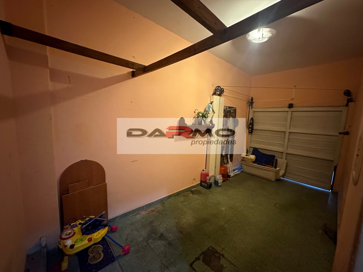 EXCELENTE CASA 3AMB A MTS DE CENTRO COMERCIAL CHILAVERT VILLA LUGANO - GARAJE - PATIO ANDALUZ Y TERRAZA
