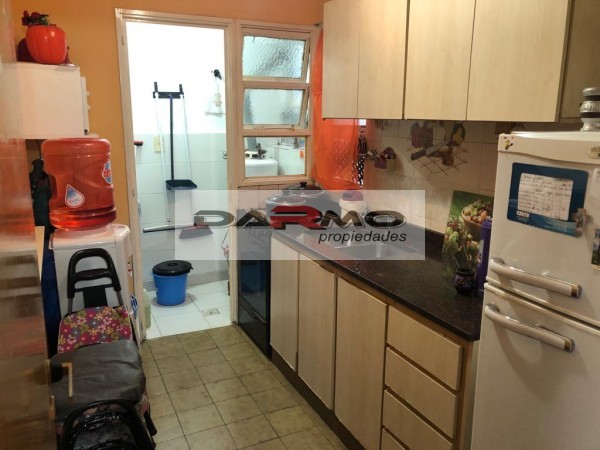 EXCELENTE DEPARTAMENTO 3 AMBIENTES CON AMPLIO PATIO EN PLANTA BAJA, SOBRE BOULEVAR RIESTRA - VILLA LUGANO
