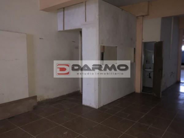 REAL OPORTUNIDAD EN BALVANERA  AMPLIO LOCAL  DIAFANO DE 180 M2  APROX IDEAL SUPERMERCADO, ETC