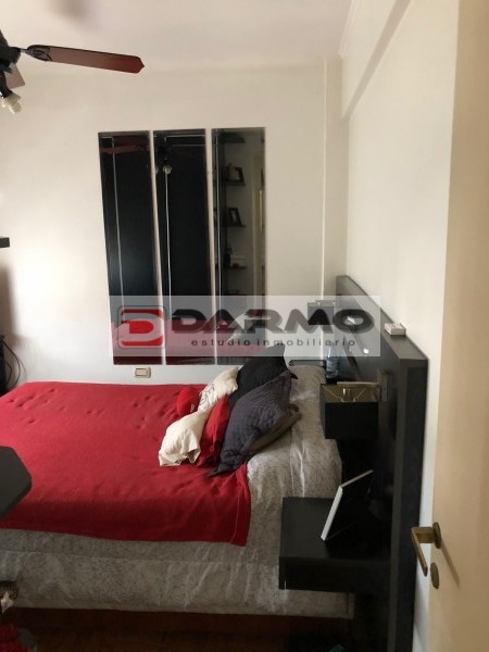 EXCELENTE DEPARTAMENTO EN PLENO CENTRO COMERCIAL DE CHILAVERT 3 AMB CON BALCON Y TERRAZA PROPIA VILLA LUGANO