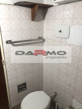 Departamento tipo PH de 3 Amplios Ambientes Al Frente con terraza, 2o piso por escalera - Villa Lugano