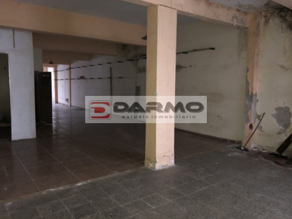 REAL OPORTUNIDAD EN BALVANERA  AMPLIO LOCAL  DIAFANO DE 180 M2  APROX IDEAL SUPERMERCADO, ETC