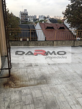 Departamento tipo PH de 3 Amplios Ambientes Al Frente con terraza, 2o piso por escalera - Villa Lugano