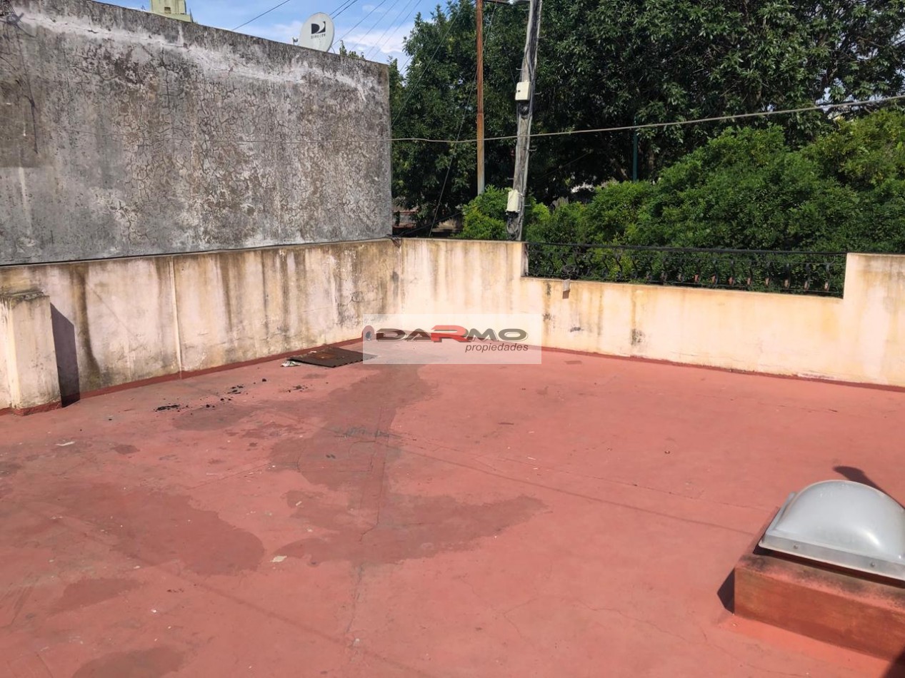 ALQUILER CASA 3 AMBIENTES CON TERRAZA EN VILLA LUGANO