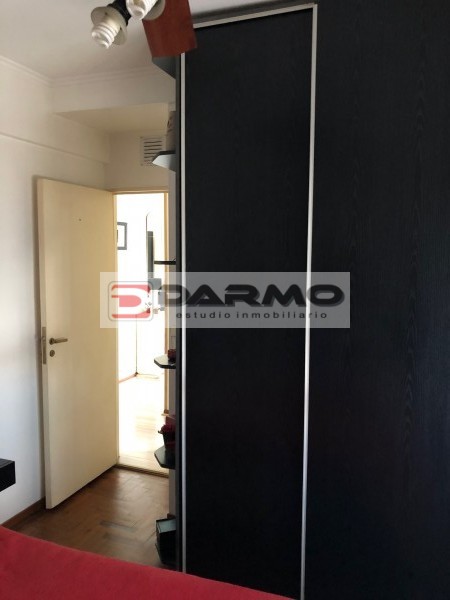EXCELENTE DEPARTAMENTO EN PLENO CENTRO COMERCIAL DE CHILAVERT 3 AMB CON BALCON Y TERRAZA PROPIA VILLA LUGANO