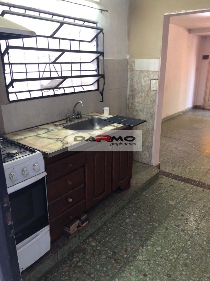 ALQUILER CASA 3 AMBIENTES CON TERRAZA EN VILLA LUGANO