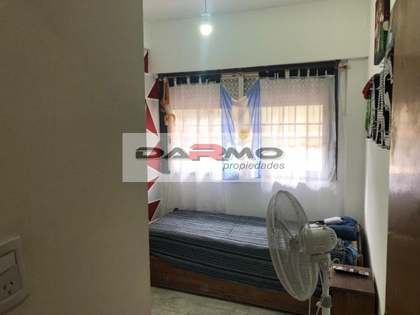 EXCELENTE DEPARTAMENTO 3 AMBIENTES CON AMPLIO PATIO EN PLANTA BAJA, SOBRE BOULEVAR RIESTRA - VILLA LUGANO