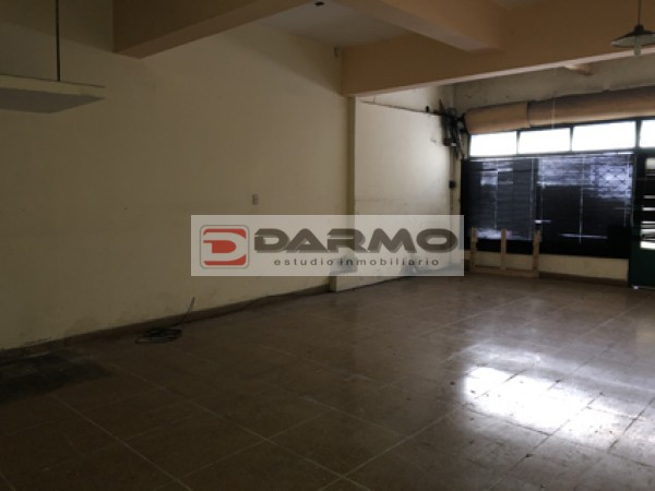 REAL OPORTUNIDAD EN BALVANERA  AMPLIO LOCAL  DIAFANO DE 180 M2  APROX IDEAL SUPERMERCADO, ETC