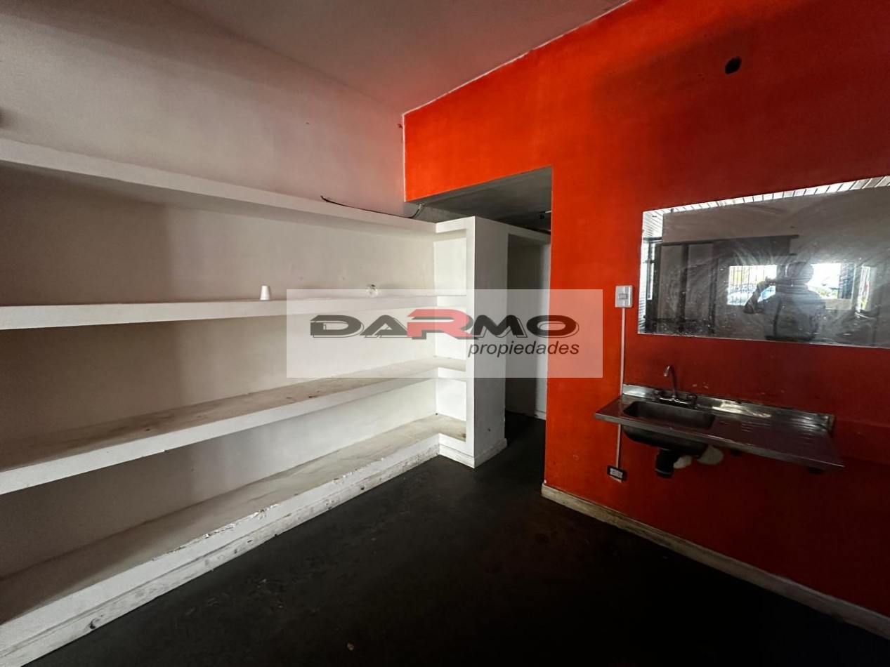 ALQUILER LOCAL EXCELENTE UBICACION TODO DESTINO CENTRO COMERCIAL AV RIESTRA VILLA LUGANO