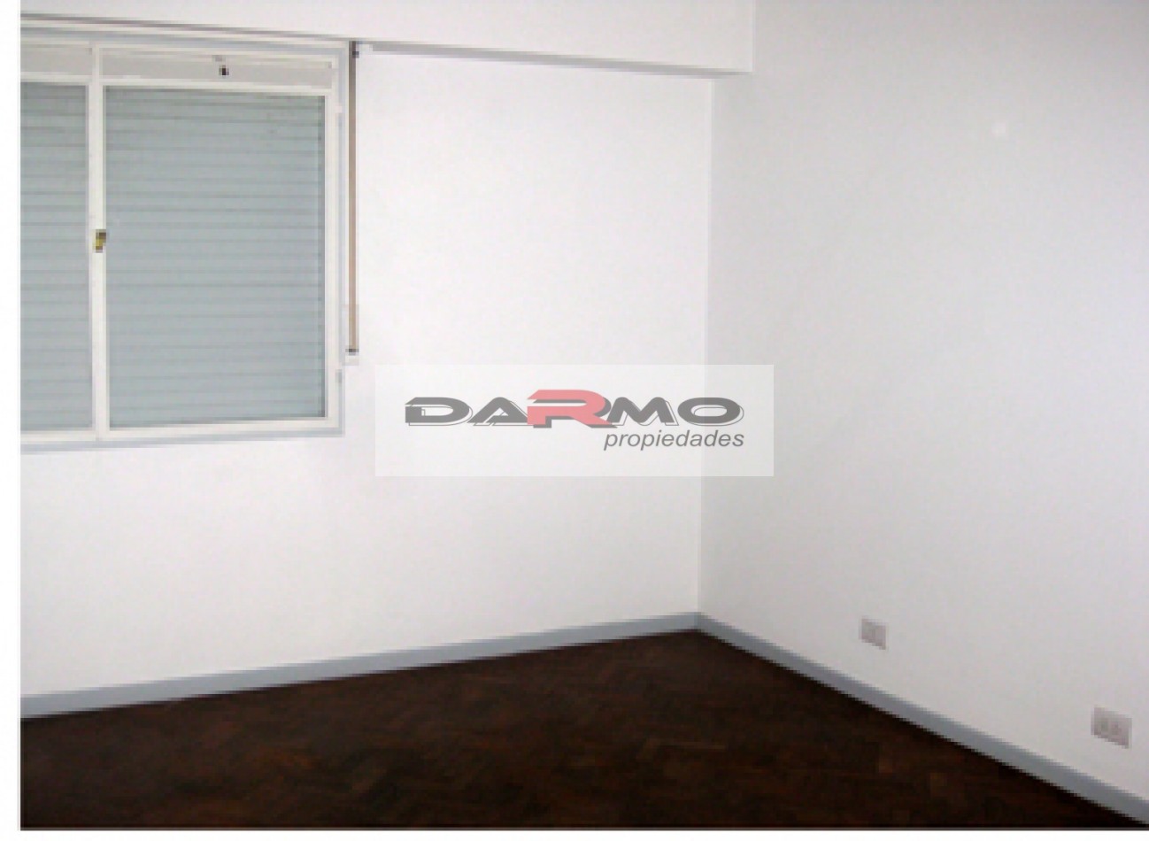 Excelente departamento de 3 amb con balcon y cochera en Barrio Gral Paz - Villa Celina