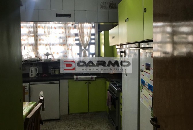 VENTA BARRIO AUTOPISTA EXCELENTE 4 AMB BALCON (TAPIALES)