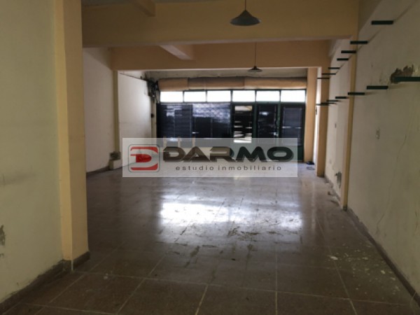 REAL OPORTUNIDAD EN BALVANERA  AMPLIO LOCAL  DIAFANO DE 180 M2  APROX IDEAL SUPERMERCADO, ETC