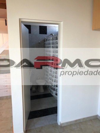 EXCELENTE PH 2 AMBIENTES EN ALQUILER TIPO DUPLEX CON PATIO  EN VILLA LUGANO