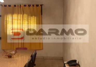CASA IDEAL 2 FAMILIAS DE 3 AMBIENTES CADA UNA ZONA VILLA LUGANO